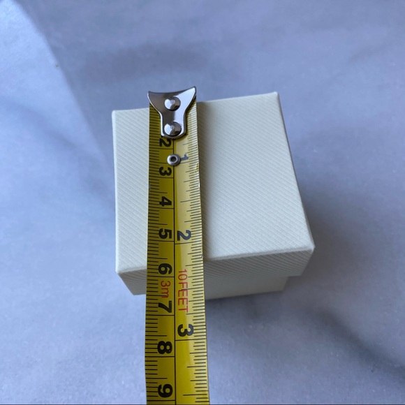 50 Cream Pinstriped 2 piece Lid and Base Favor Box - Picture 10 of 11